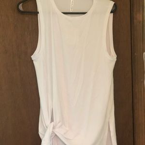 Fabletics tie-able tank